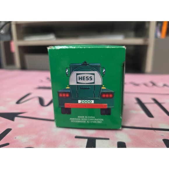 Mini Hess Truck 2000  MIB Free Shipping!!4 - Picture 4 of 5